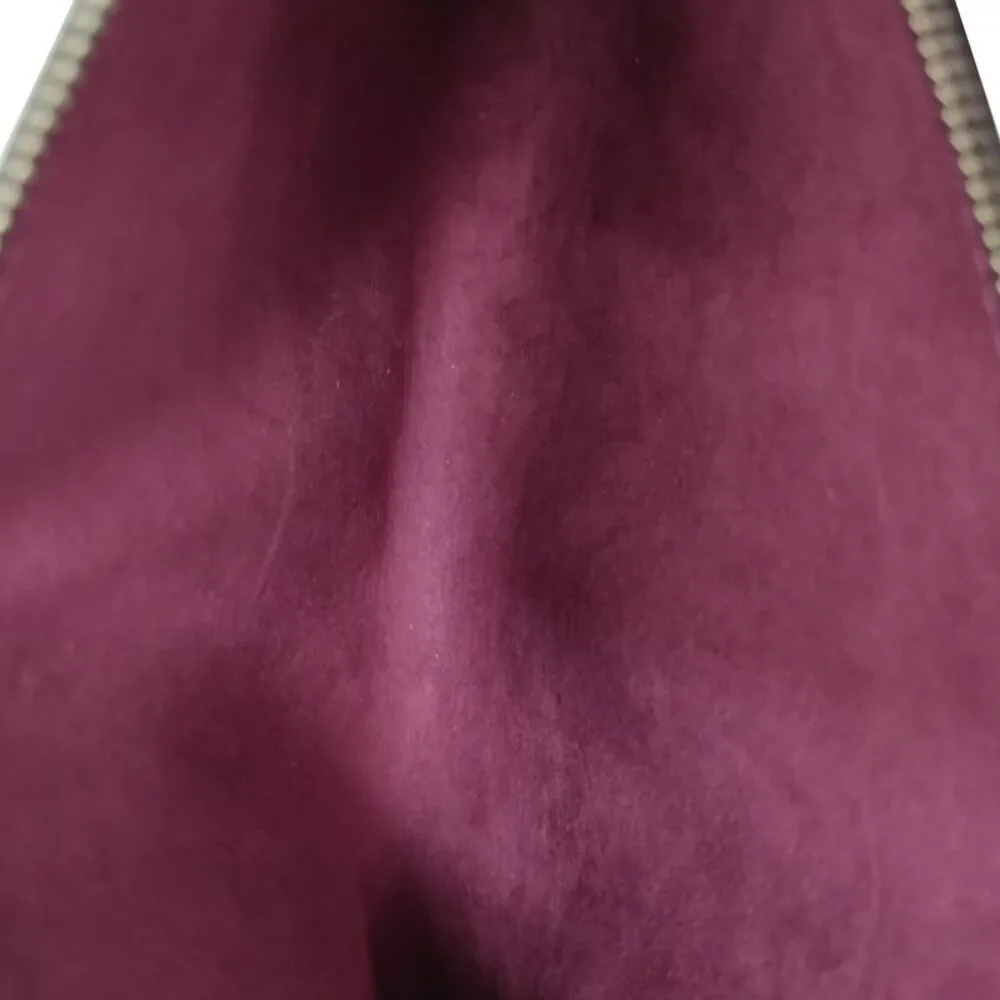 Louis Vuitton Pochette Accessories Bag in Burgundy Epi Leather - Picture 6 of 12